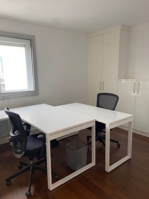 Bureau 2bis.jpg